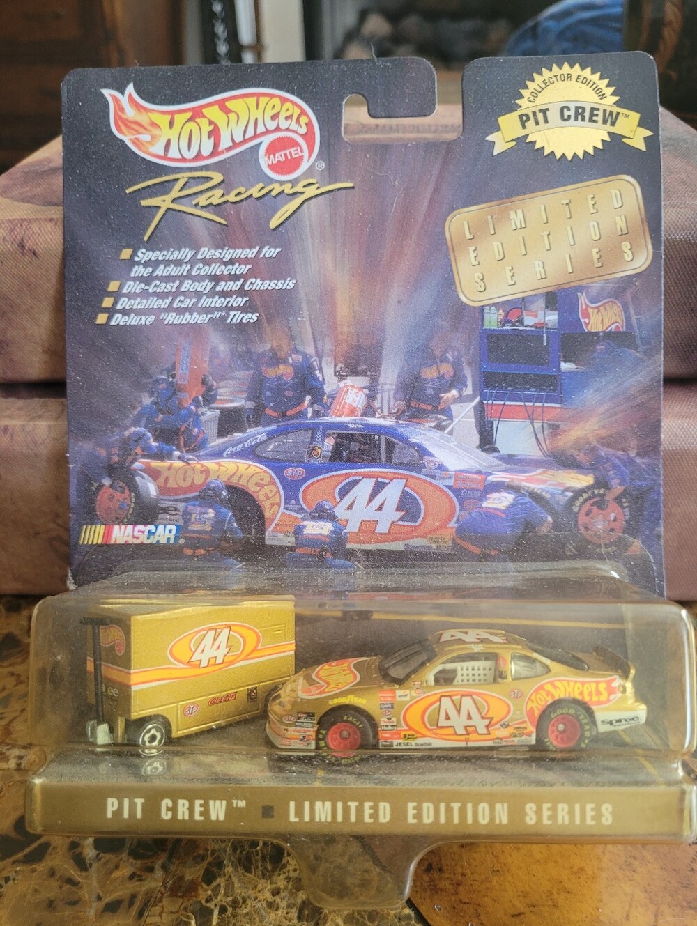 Hot Wheels Racing Car & Trailer Toy - Gold 44 Pit Crew Limited Edition